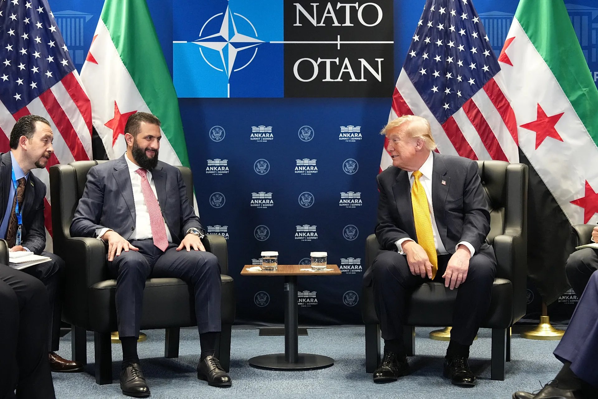 ABD Başkanı Donald Trump, Ankara’daki NATO zirvesi sırasında Suriye’nin geçici Devlet Başkanı Ahmed Şara ile bir araya geliyor, 8 Temmuz 2026.
