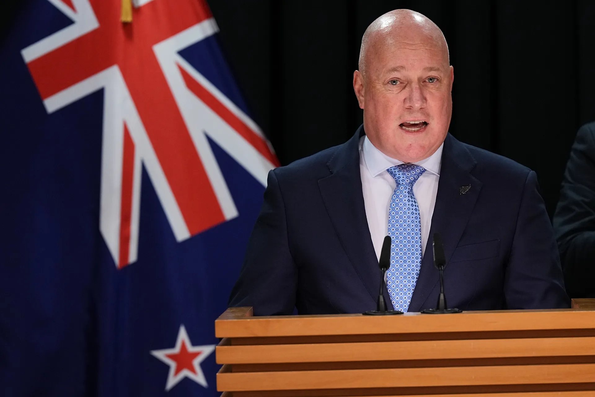 Yeni Zelanda Başbakanı Christopher Luxon, Wellington'da Parlamentoda düzenlenen bir basın toplantısında konuşuyor, 20 Temmuz 2026.