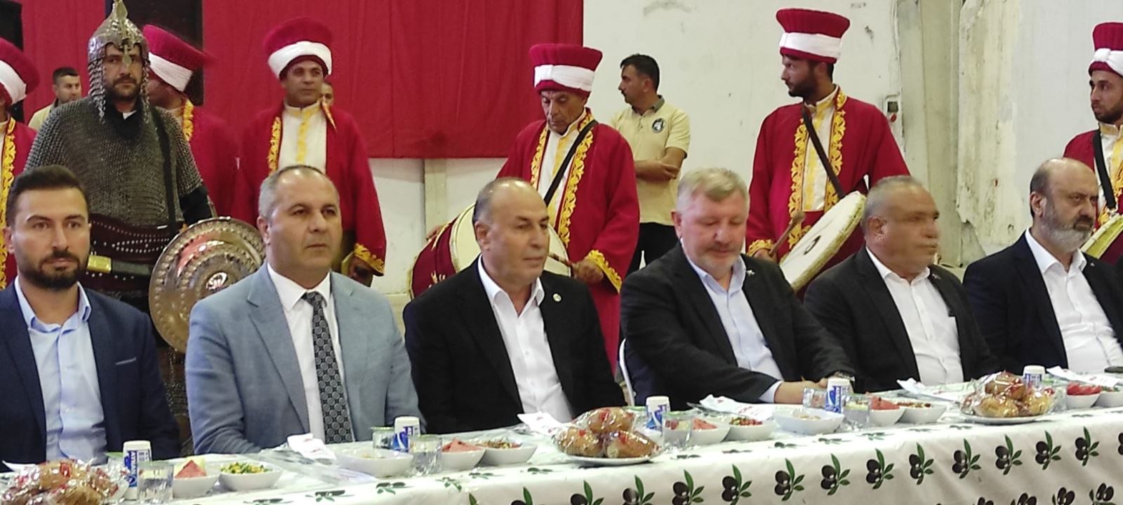 HAK-İŞ Genel Başkanı Mahmut Arslan, Çorum’dan yaptığı açıklamada, “Vergi reformu zorunludur” dedi