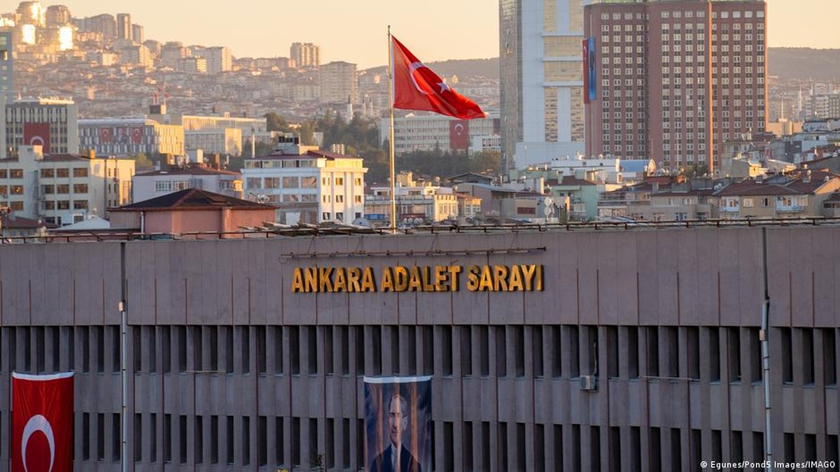 Gazeteci Oya Lale Özan Arslan Gözaltına Alındı