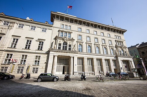 Austrian Constitutional Court building 01