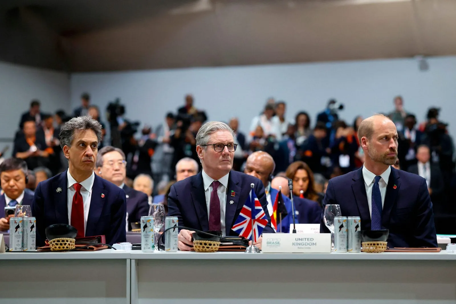 Fighting? Miliband, Keir Starmer and Prince William at the UN climate summit in Brazil, November 2025. Geopix / Alamy