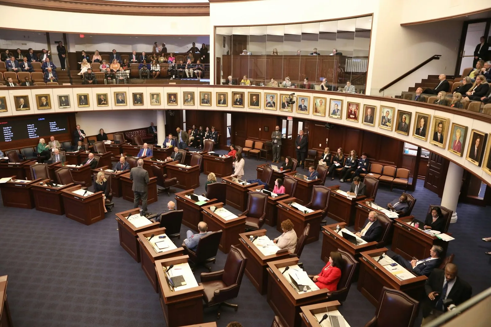 3 major issues that Republican Byron Donalds or Democrat David Jolly will need to address as Florida’s next governor