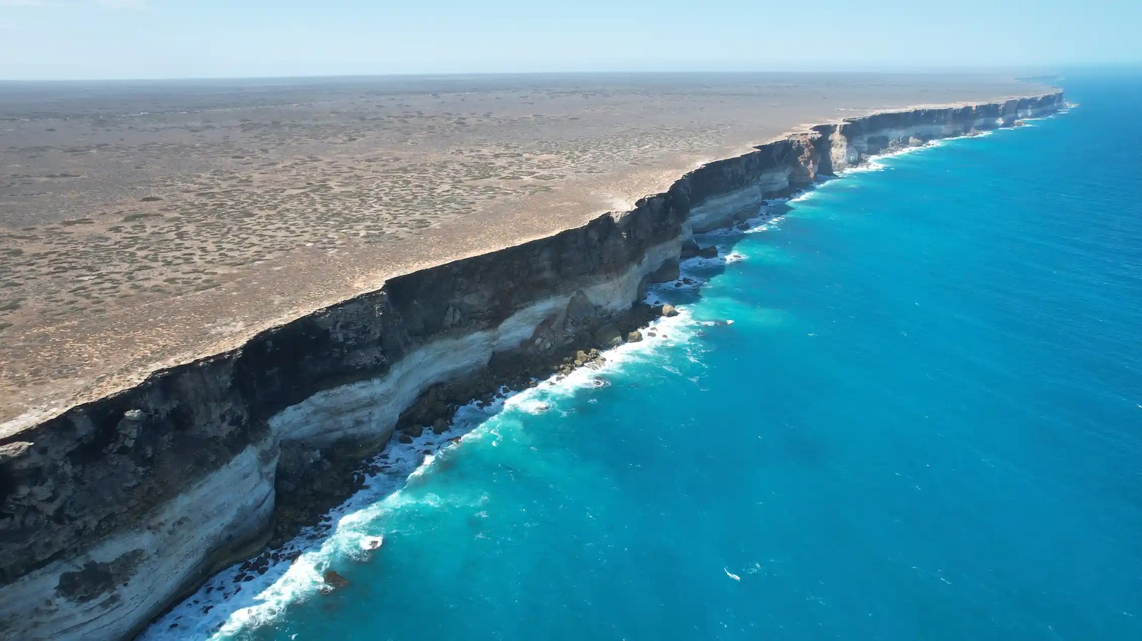 Avustralya'nın devasa Nullarbor Ovası'nda uzayan yeraltı mağaraları, alien dünyalar hakkında ders ve