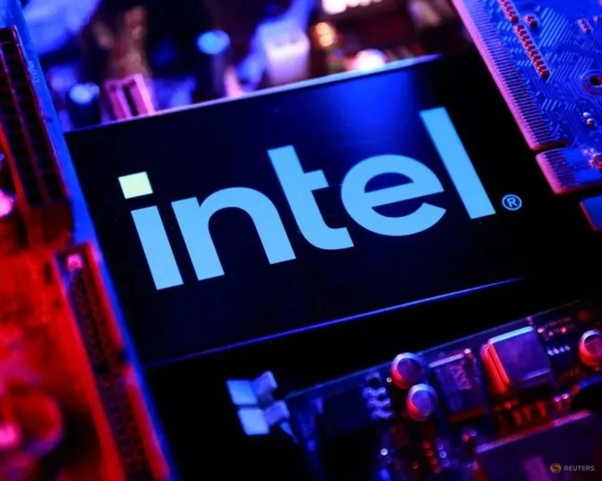 Intel warning sparks chip rout as PC weakness clouds turnaround Intel warning sparks chip rout as PC weakness clouds turnaround