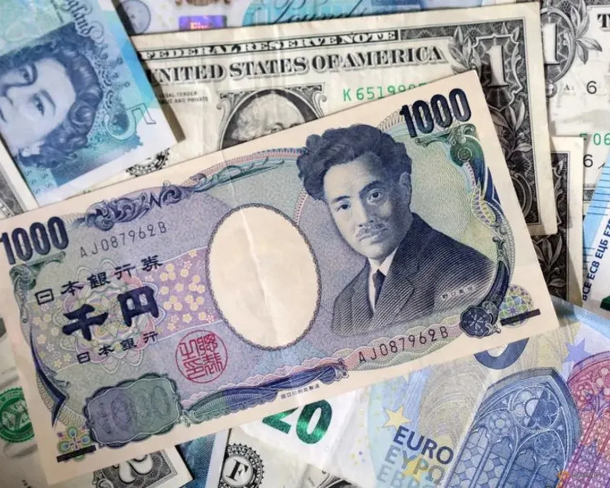 Japan advisers urge tapping foreign exchange account surplus to fund spending Japan advisers urge tapping foreign exchange account surplus to fund spending