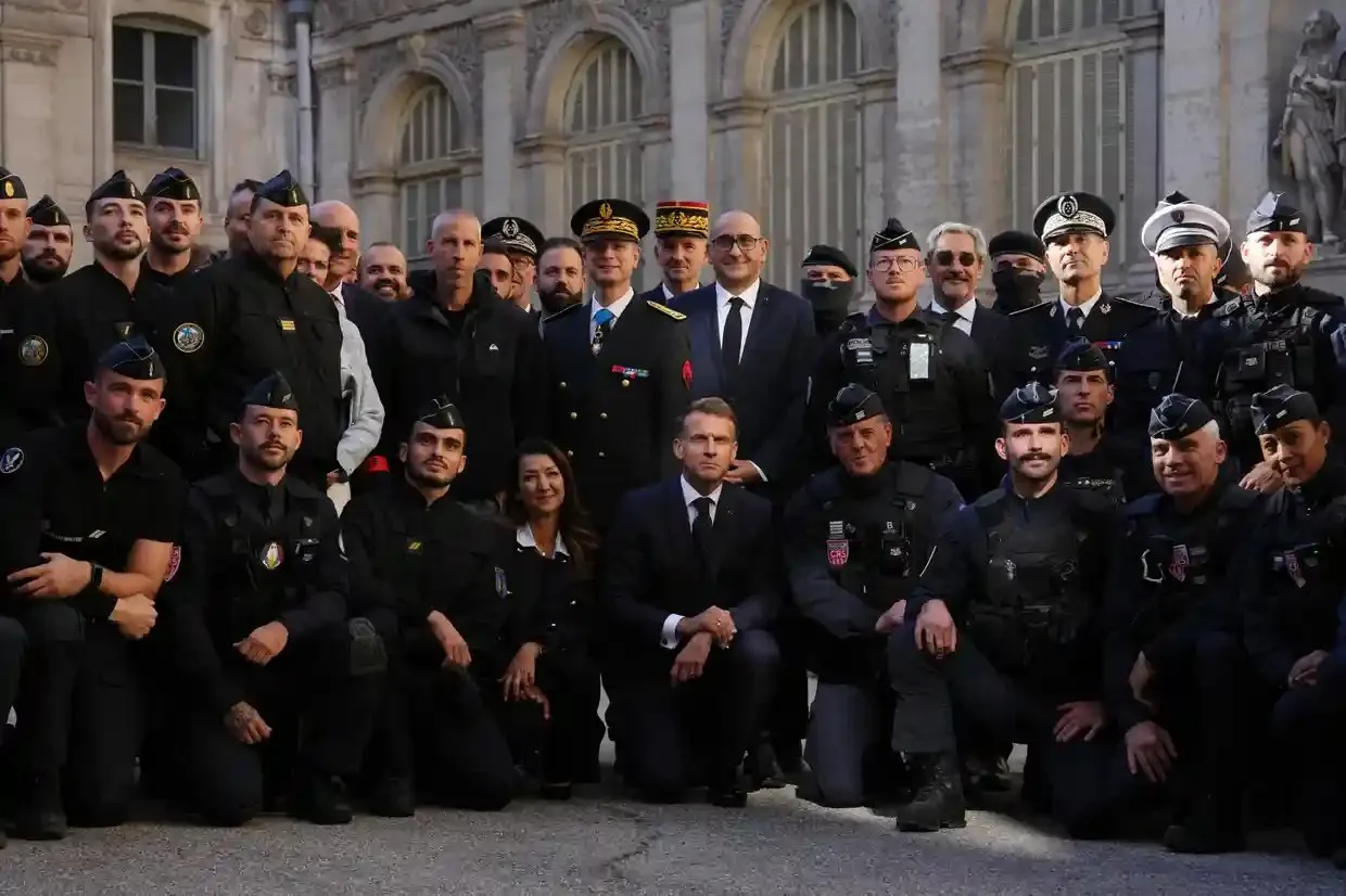 Emmanuel Macron meets police officers in Marseille