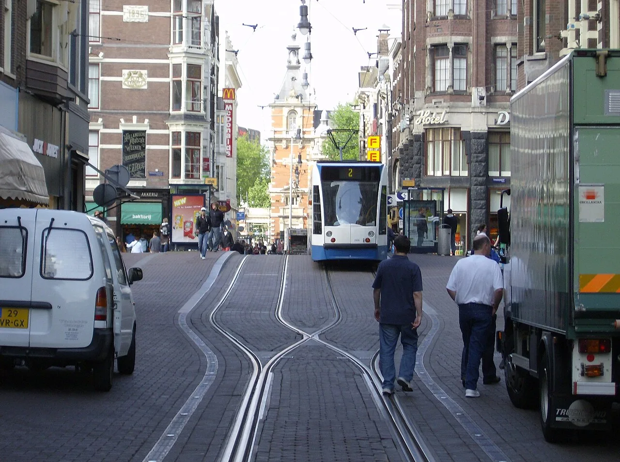Leidsestraat met tram